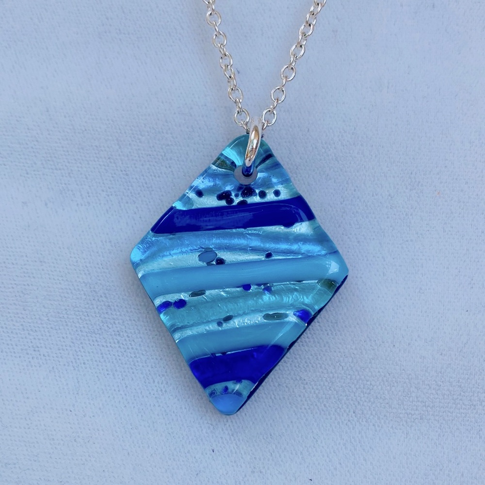 🍄2@45.00🍄 Murano Venetian glass pendant
